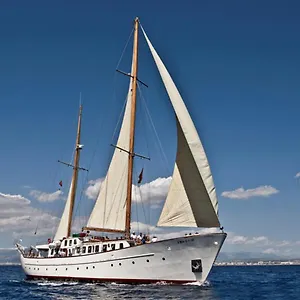 https://southern-cross-barcelona.topbarcelonahotels.com