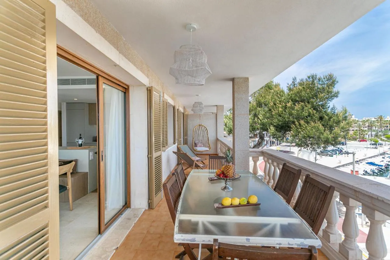Beachfront Holiday Apartment Lotja 7 - Grupo Berna Colònia de Sant Jordi Spanien
