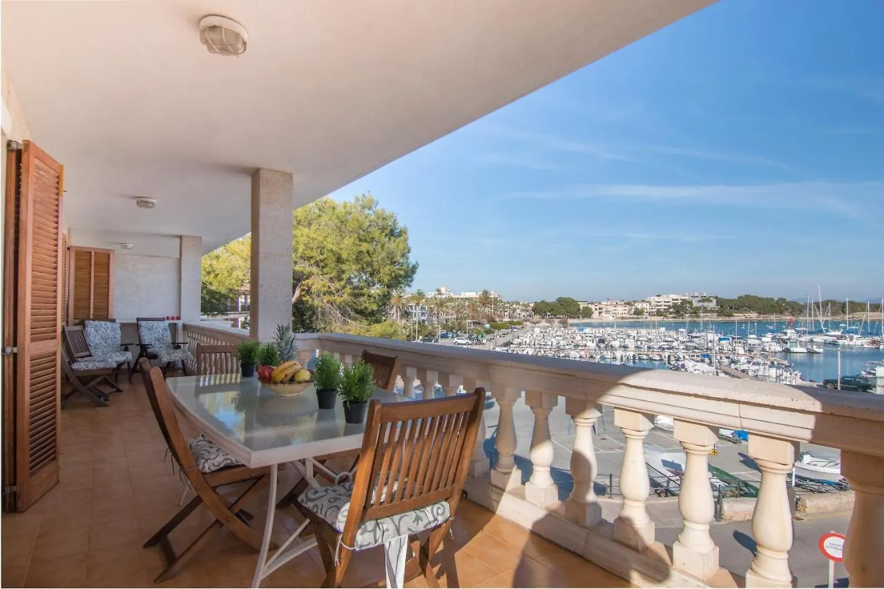 Beachfront Holiday Apartment Lotja 7 - Grupo Berna Colonia de Sant Jordi